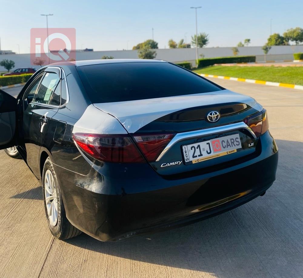 تۆیۆتا کامری